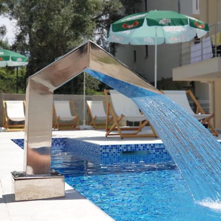Grejm Lux Family Apartments Petrovac Exterior foto