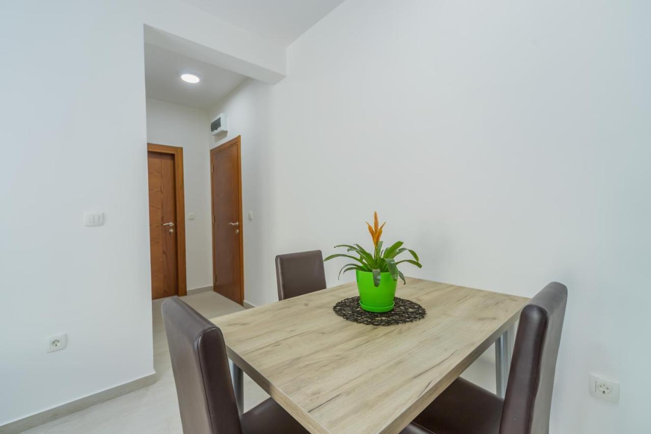 Grejm Lux Family Apartments Petrovac Exterior foto