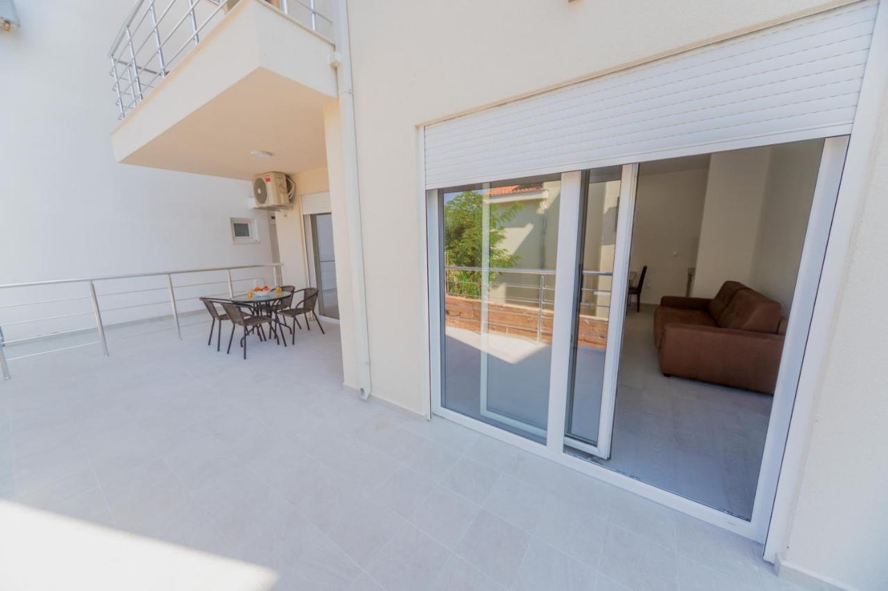 Grejm Lux Family Apartments Petrovac Exterior foto