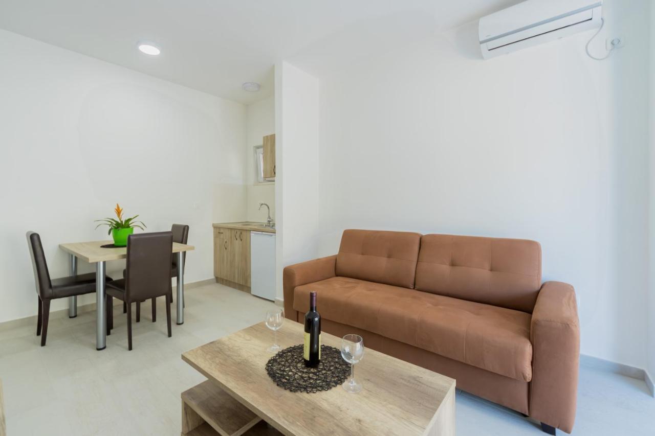 Grejm Lux Family Apartments Petrovac Exterior foto